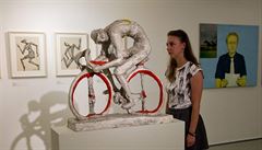 Na snímku plastika Cyklista od Ellen Jilemnické z roku 1972.