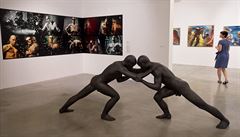 Plastika Petra Holuba s názvem Blí�enci.