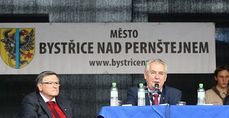 Prezident Milo Zeman pi návtve msta Bystice nad Perntejnem.
