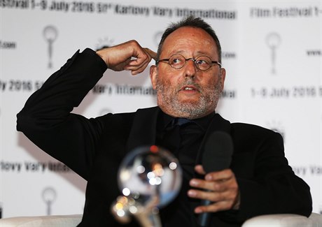 Jean Reno pevzal v Karlových Varech Cenu prezidenta festivalu