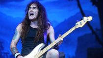 Koncert kapely Iron Maiden v Praze navtvilo 28 tisc divk
