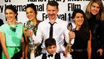 Kilov globus karlovarskho festivalu zskal film Rodinn tst