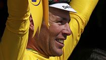 Šťastný vítěz úvodní etapy Tour de France 2016 Mark Cavendish.