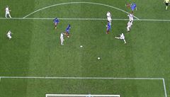 Francie vs. Island (Payet dává gól).
