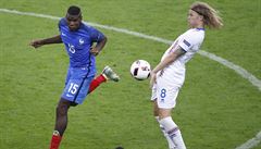 Francie vs. Island (Pogba v souboji o mí)