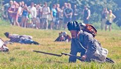 Rekonstrukce historické bitvy, ped 150 lety bojovaly u Hradce Králové Rakousko...