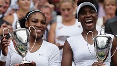 22+14 grandslam. Serena Williamsov ve Wimbledonu opanovala dvouhru i tyhru