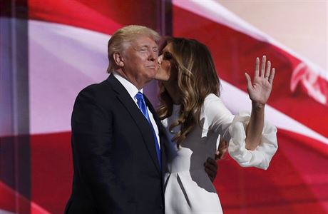 Melania Trump vyjaduje podporu svému manelovi na republikánském sjezdu v...