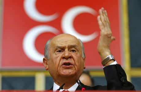 Devlet Bahçeli, lídr krajn pravicové turecké Strana národní akce (MHP).