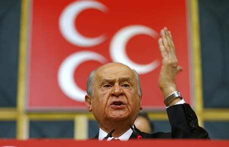 Devlet Bahçeli, lídr krajně pravicové turecké Strana národní akce (MHP).