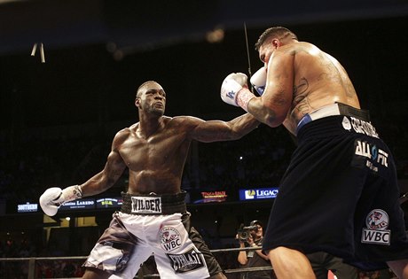 Deontay Wilder a Chris Arreaola