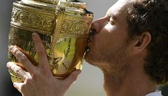 Druhá trofej. Murray smetl ve třech setech Raoniče a opět ovládl Wimbledon