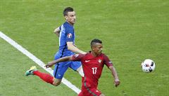 Portugalsko vs. Francie, finále ME 2016 (stílí Nani).