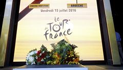 Spolený ceremoniál dritel trikot na Tour de France.