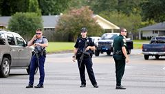 Policie hlídkuje v americkém Baton Rouge