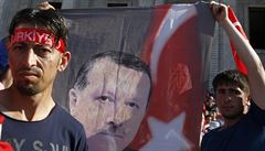Erdoganova paranoia zesl. ok petav v drsn tovn, domnv se expert