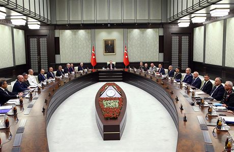 Tureck prezident Recep Tayyip Erdogan na mimodnm zasedn Nrodn...