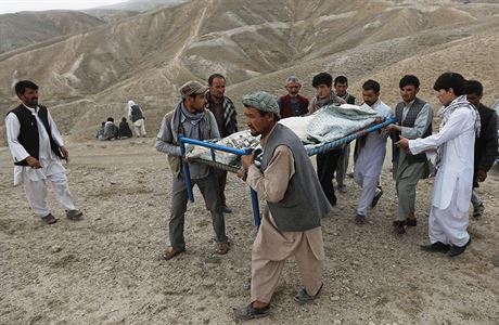 Pocta obtem. Hazártí mui se louí s obmi teroristického útoku v afghánské...
