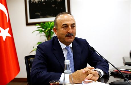 Tureck ministr zahrani Mevlt avuoglu.