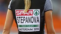 Julia Stpanovov mla v Amsterdamu pod jmnem npis I run clean (bm ist)