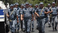 Rukojmí jsou na svobodě, ozbrojenci v Jerevanu je propustili