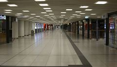 Prázdná stanice mnichovského metra, uzavená policií v rámci zásahu, po útoku...