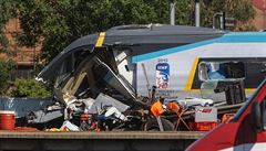 Nehoda ve Studénce - pendolino smetlo kamion stojící na železničním přejezdu.