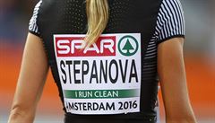 Julia Stpanovová mla v Amsterdamu pod jménem nápis I run clean (bím ist)