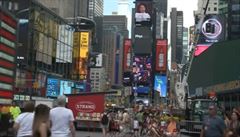 Propaganda na Times Square: Socialistická Čína poráží kapitalisty na vlastním hřišti