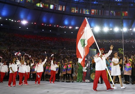 Výprava Libanonu na Zahajovacím ceremoniálu.