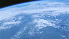 Okouzlující záběry z kosmu. Astronaut natočil život na vesmírné stanici