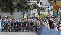 Peloton bhem cyklistického závodu na OH v Riu v sobotu 6.srpna.