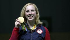 Virginia Thrasherová se zlatou medailí.