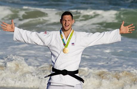 Letn olympijsk hry v Riu de Janeiro, 12. srpna. Judista Luk Krplek pzuje...