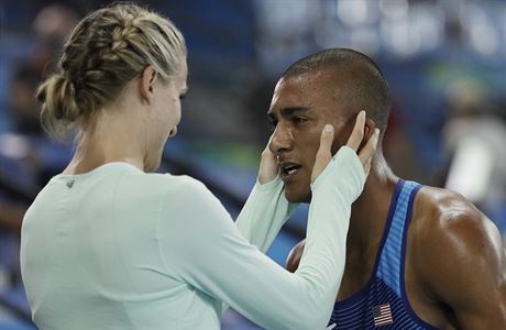 Amerian Ashton Eaton s kanadskou manelkou Brianne Theisenovou-Eatonovou.