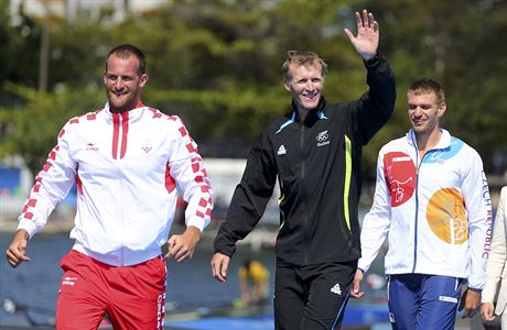 Medailisté z muského skifu - Chorvat Damir Martin, olympijský vítz Mahé...