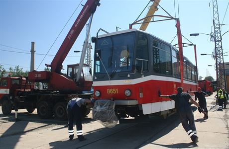 Do bulharsk Sofie dorazily tramvaje, kter si tamn dopravn podnik koupil z...