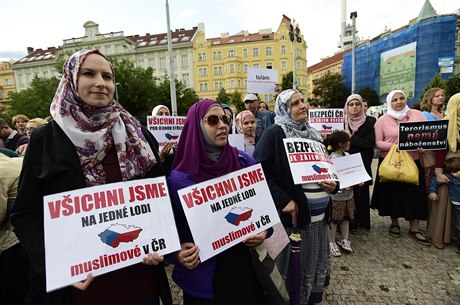 V Praze se 10. srpna konalo shromádní muslim, kteí chtjí odsoudit nedávné...