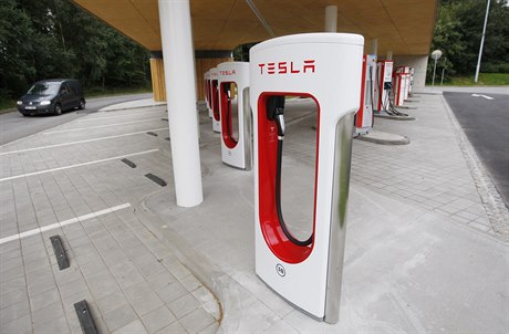 Dobíjecí stanice pro vozy Tesla, ale i dalí elektromobily a elektrická zaízení
