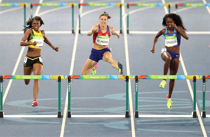 Fotogalerie: Zuzana Hejnová ve finále 400 metrů překážek.