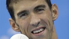 Amerian Michael Phelps se stíbrnou medailí.