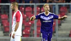 Za Zde�kem Zemanem, hlavním kandidátem na post trenéra, nyní odjeli do Itálie �lenové vedení Slavie.