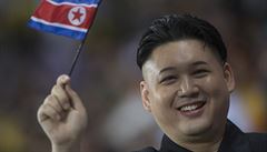 Severokorejský fanouek na atletice.