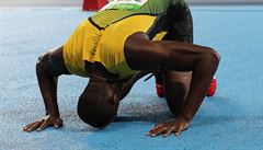 Jamajan Usain Bolt slaví.