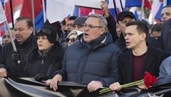 lenové ruské opozice v první ad prvodu: Michail Kasjanov (tetí zprava) a...