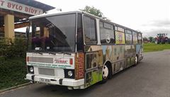 Autobus Zemák v Hoticích.