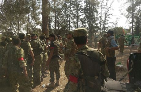 Tureck armda zahjila ofenzvu proti IS.