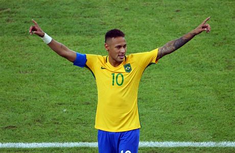 Neymar jako prvn brazilsk kapitn v historii dovedl Brazilce k zisku zlata.