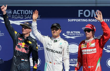 Max Verstappen, Nico Rosberg a Kimi Rikknen po kvalifikaci na Velkou cenu...