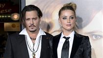 Johnny Depp se svou manelkou Amber Heardovou.
